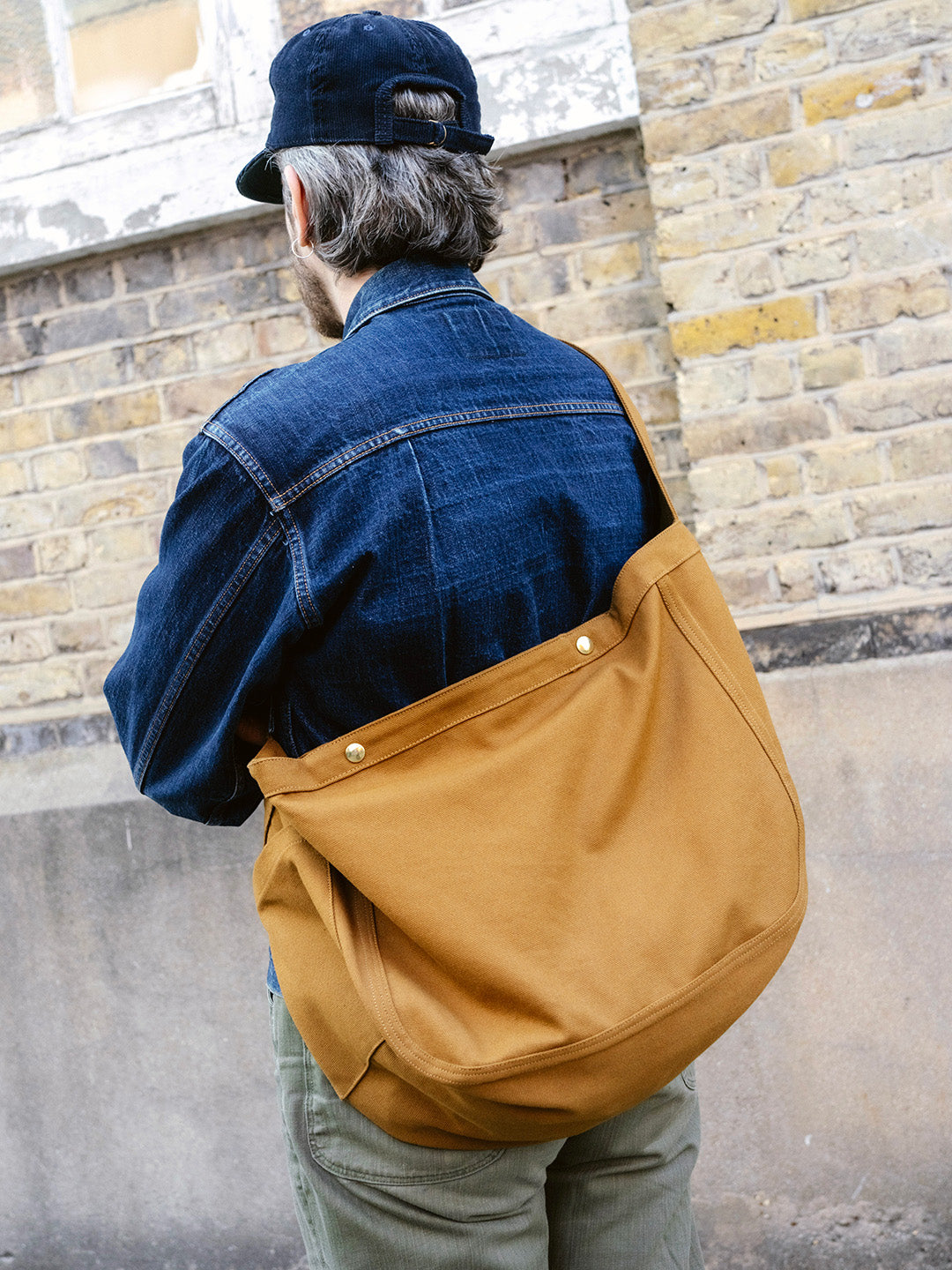 Newspaper Bag  – Tan Canvas