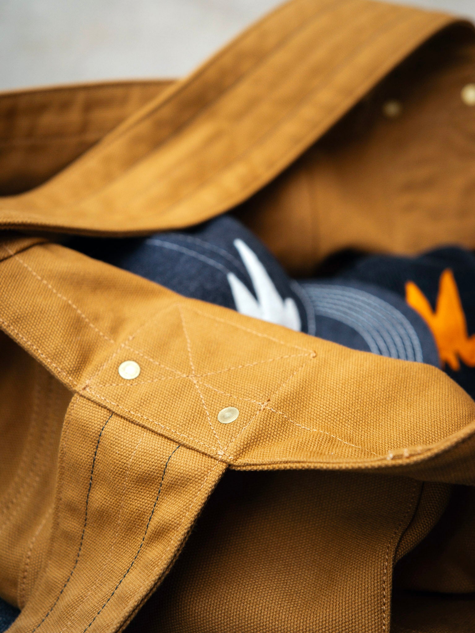 Newspaper Bag  – Tan Canvas